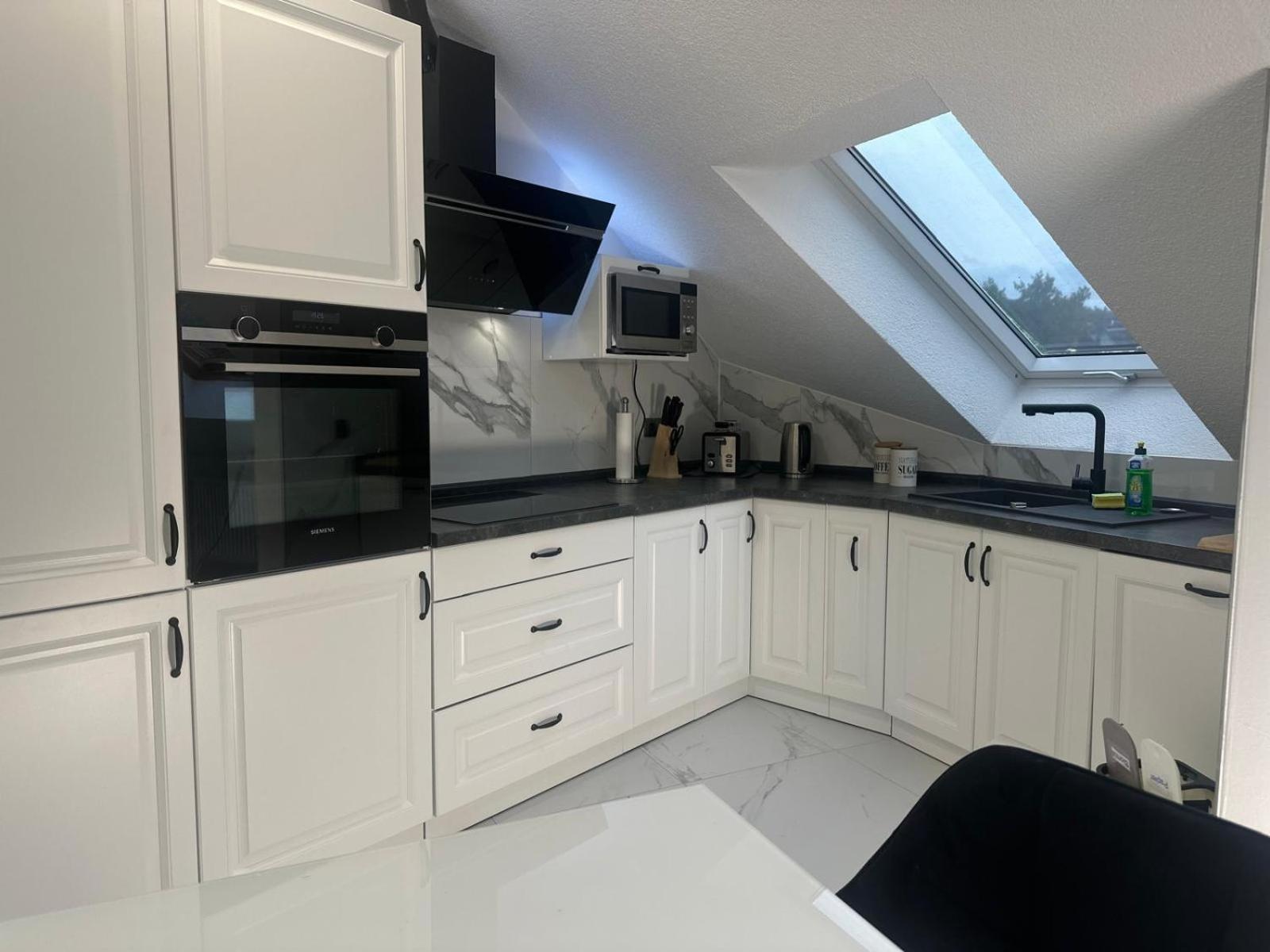 Flexible, Schoene Und Gut Aussehende Feriensuite Reutlingen Exterior foto